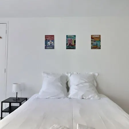 Appartement Le Petit Pithou - équipé Simple Et Plein Coeur De La 2 *