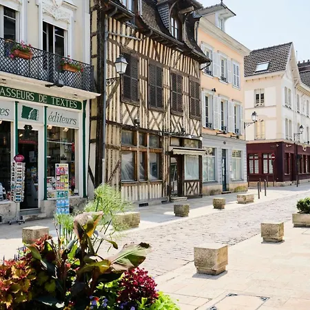 Le Petit Pithou - Equipe Simple Et Plein Coeur De La 2 Apartament