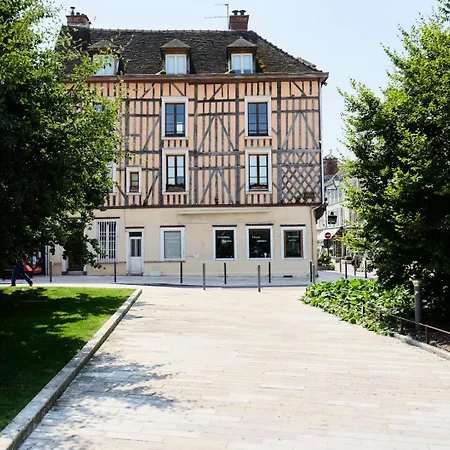 Le Petit Pithou 1 - Equipe Au Coeur De La Troyes